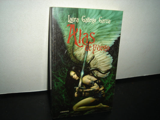 5- Alas De Fuego - Laura Gallego García