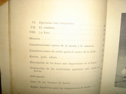 5- Karate. Deporte Guerrero Del Lejano Oriente - Albrecht Pfluger - Editorial Diana 70'S
