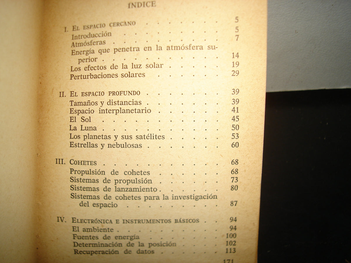8- La Investigación Del Espacio - R. L. F. Boyd