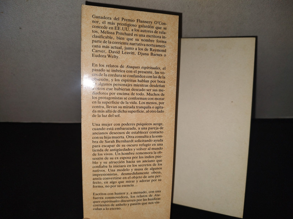 214- Ataques Espirituales - Melissa Pritchard - Ediciones Martínez Roca - 1989